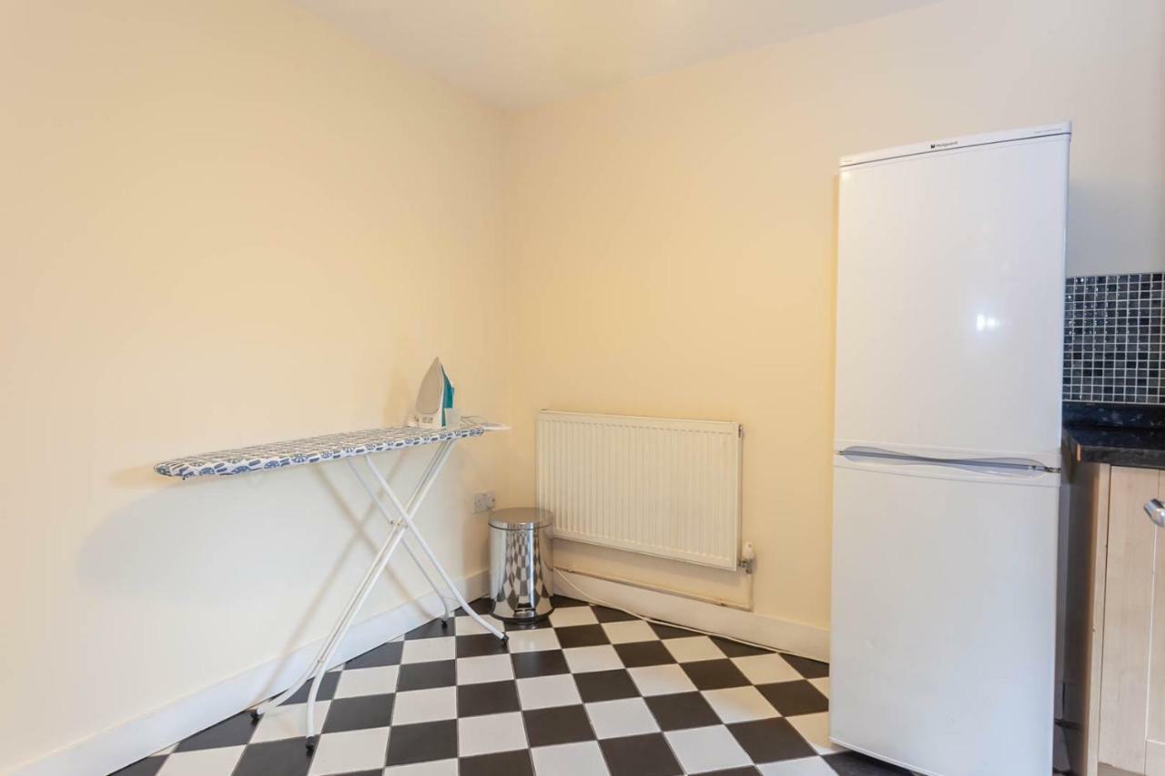 4 Bed Home, Driveway Parking Ideally Located In Latchford, Warrington - Executive St Marys House Luaran gambar